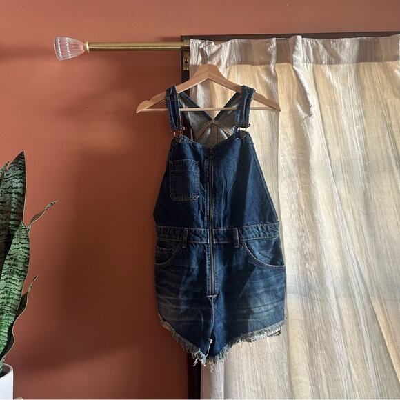 Free People Sunkissed Denim Short Overalls‎ Zip Front Jean Shortalls NEW Size 29 - Picture 2 of 7